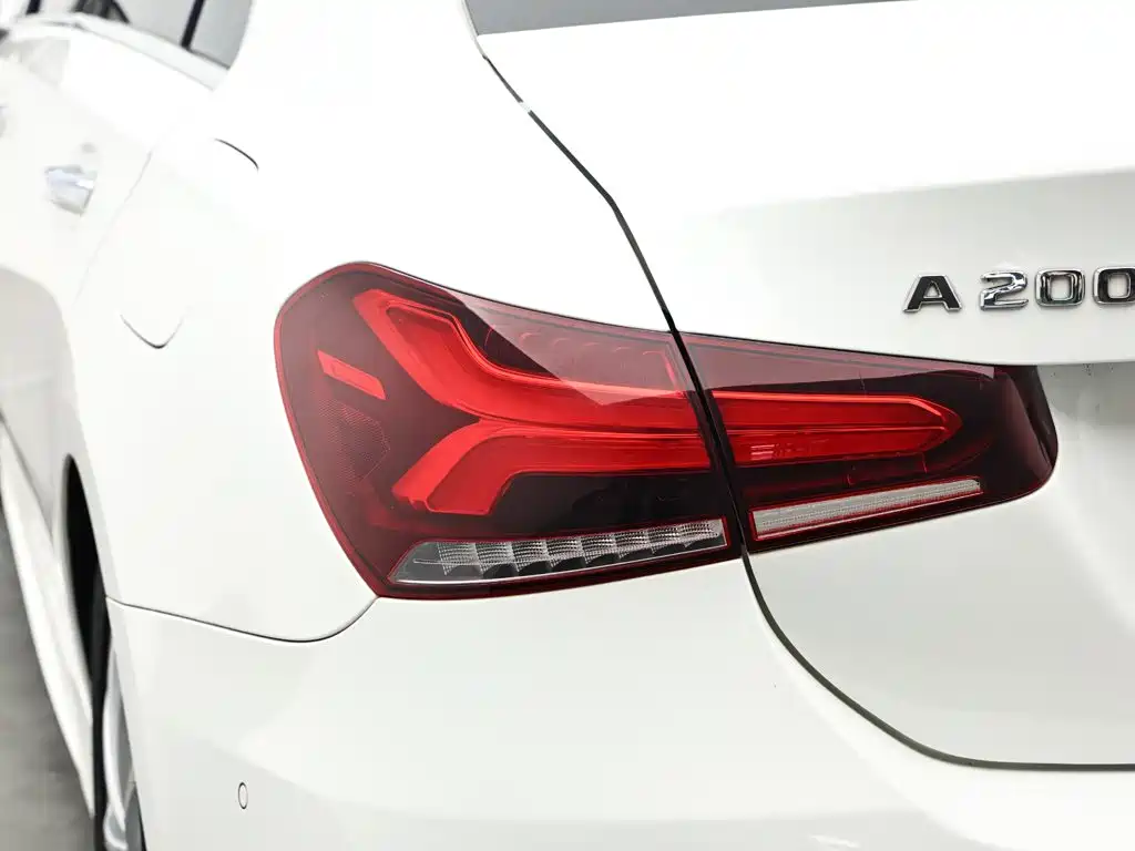 Mercedes-Benz A-Class — миниатюра 7