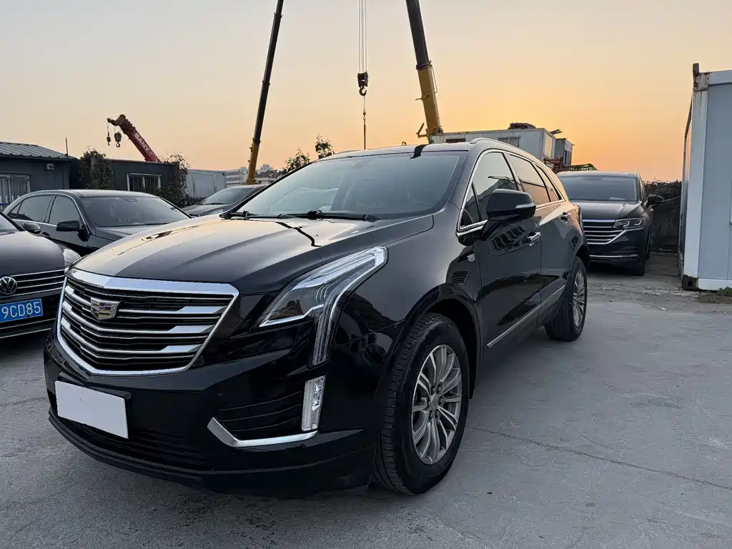 CADILLAC XT5