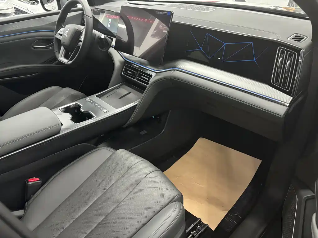 BYD L DM-i — миниатюра 4