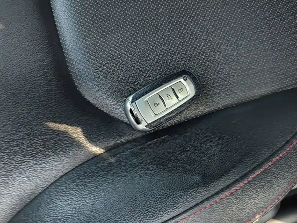 Geely Emgrand — миниатюра 9