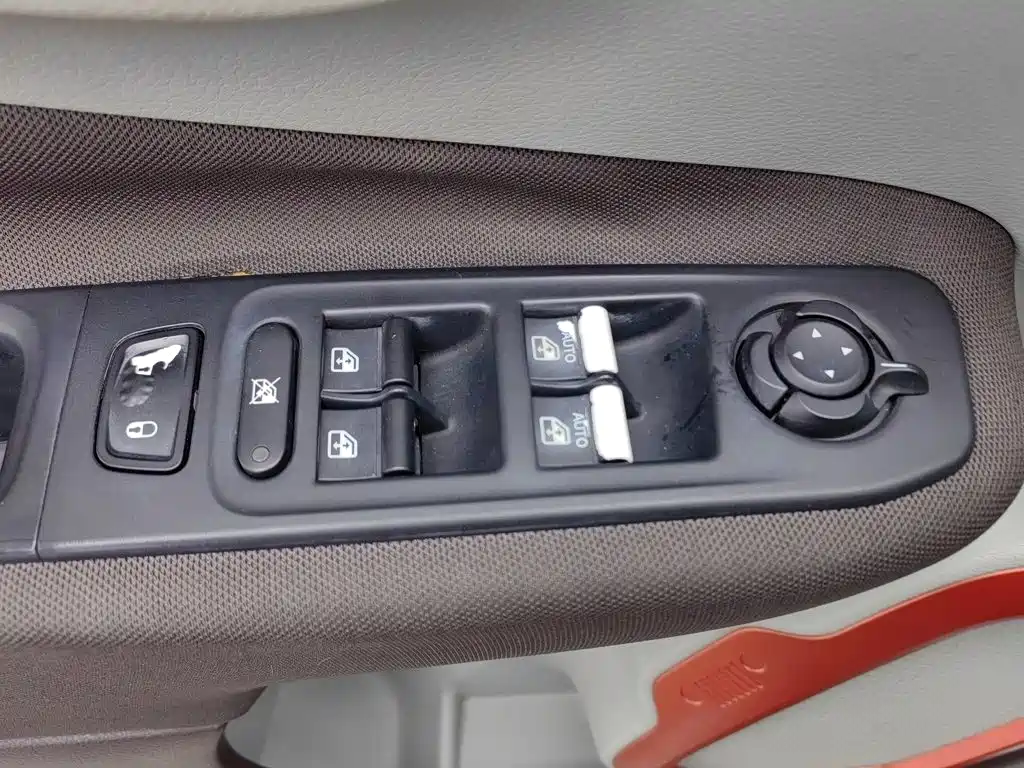 Jeep Renegade — миниатюра 9