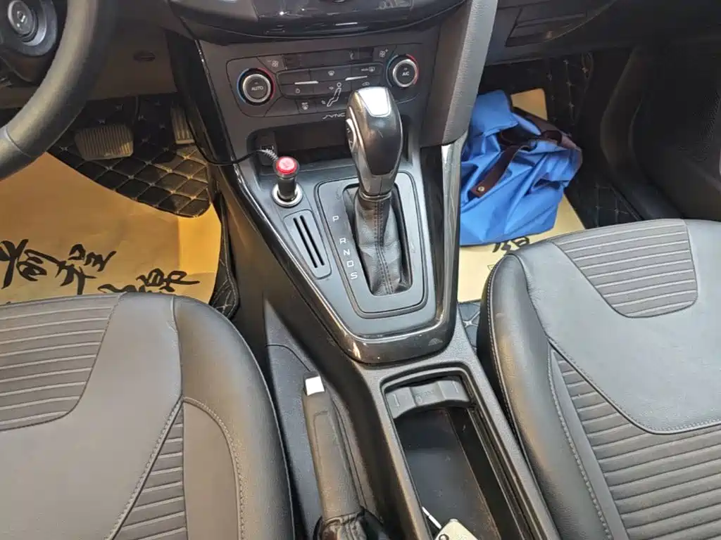 Ford Focus — миниатюра 14