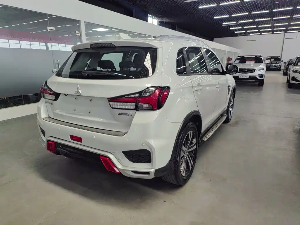 Mitsubishi ASX — миниатюра 6