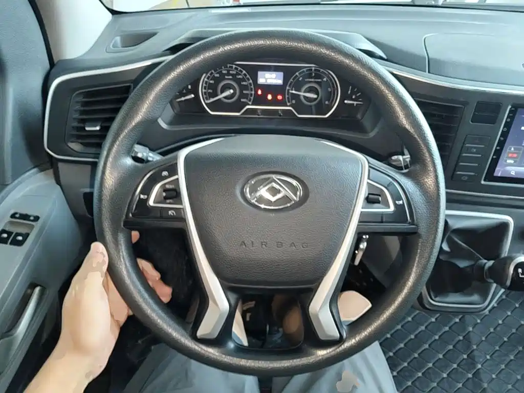 MAXUS V80 — миниатюра 11