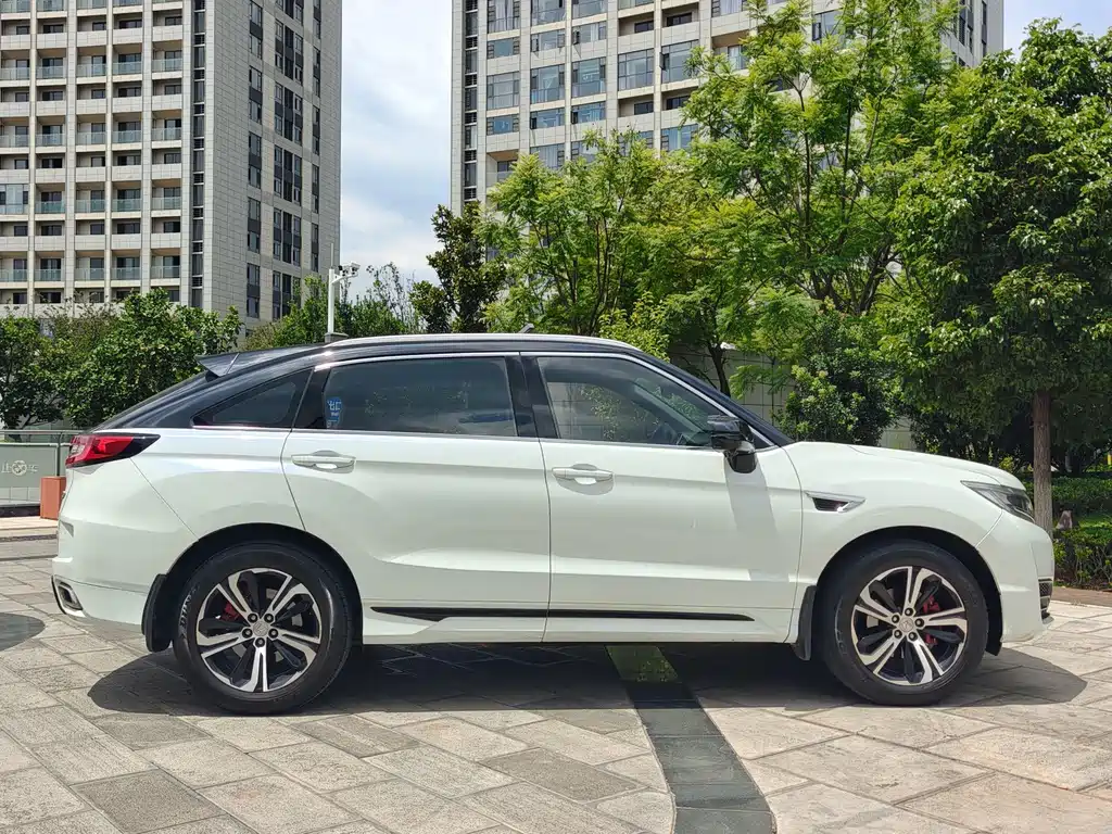 Honda UR-V — миниатюра 4