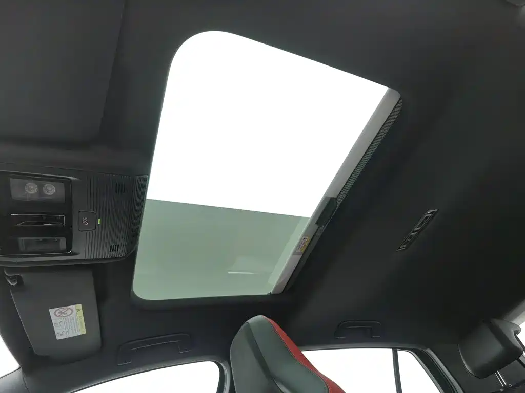 Volkswagen Golf GTI — миниатюра 14