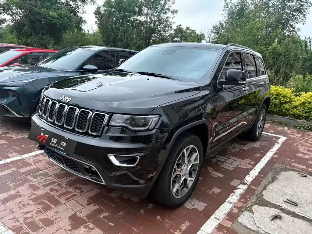 Jeep Grand Cherokee (Import) 2022