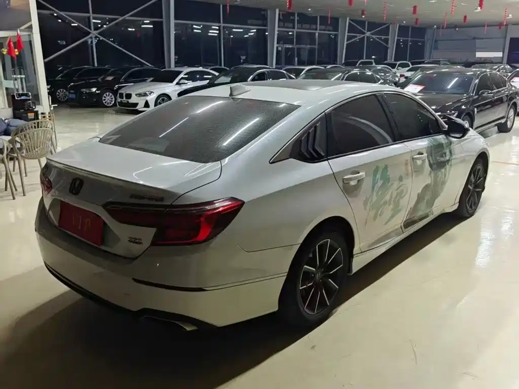 Honda Inspire — миниатюра 5