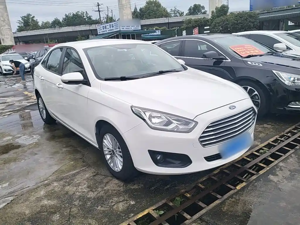 Ford Escort — миниатюра 4