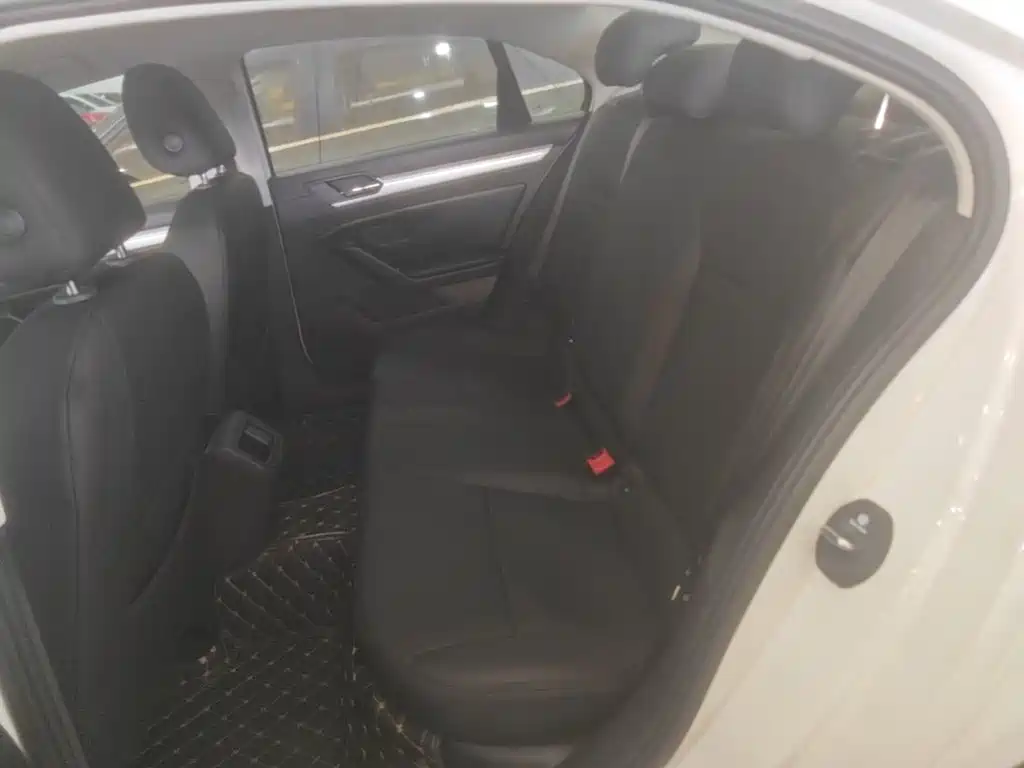 Volkswagen Lamando — миниатюра 17