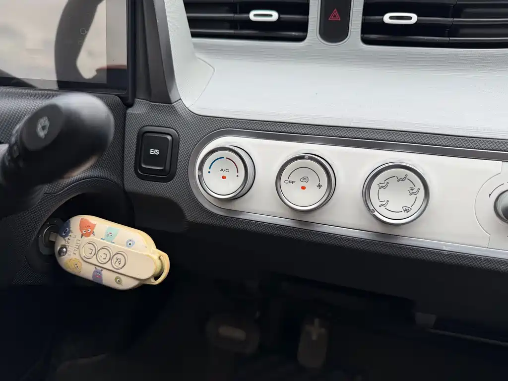 Wuling MINIEV — миниатюра 14