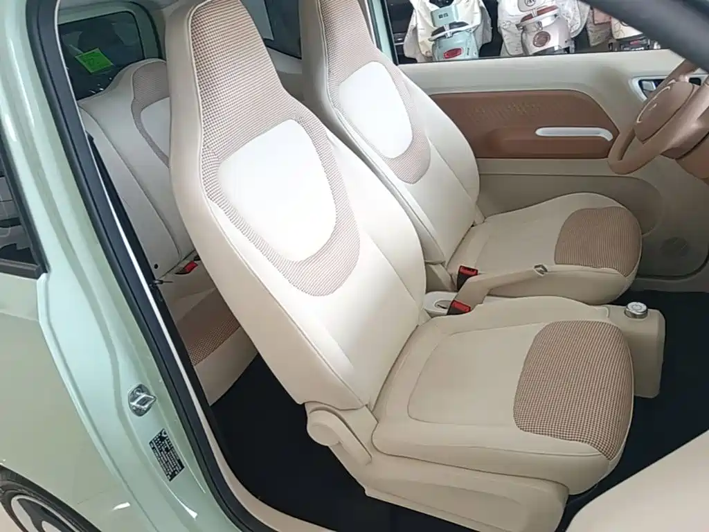 Wuling MINIEV — миниатюра 25