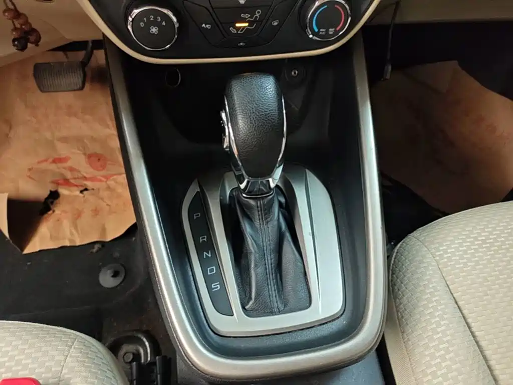 Ford Escort — миниатюра 14
