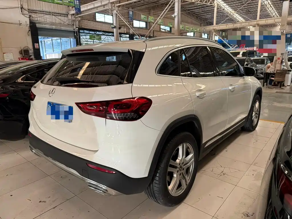 Mercedes-Benz GLA — миниатюра 16