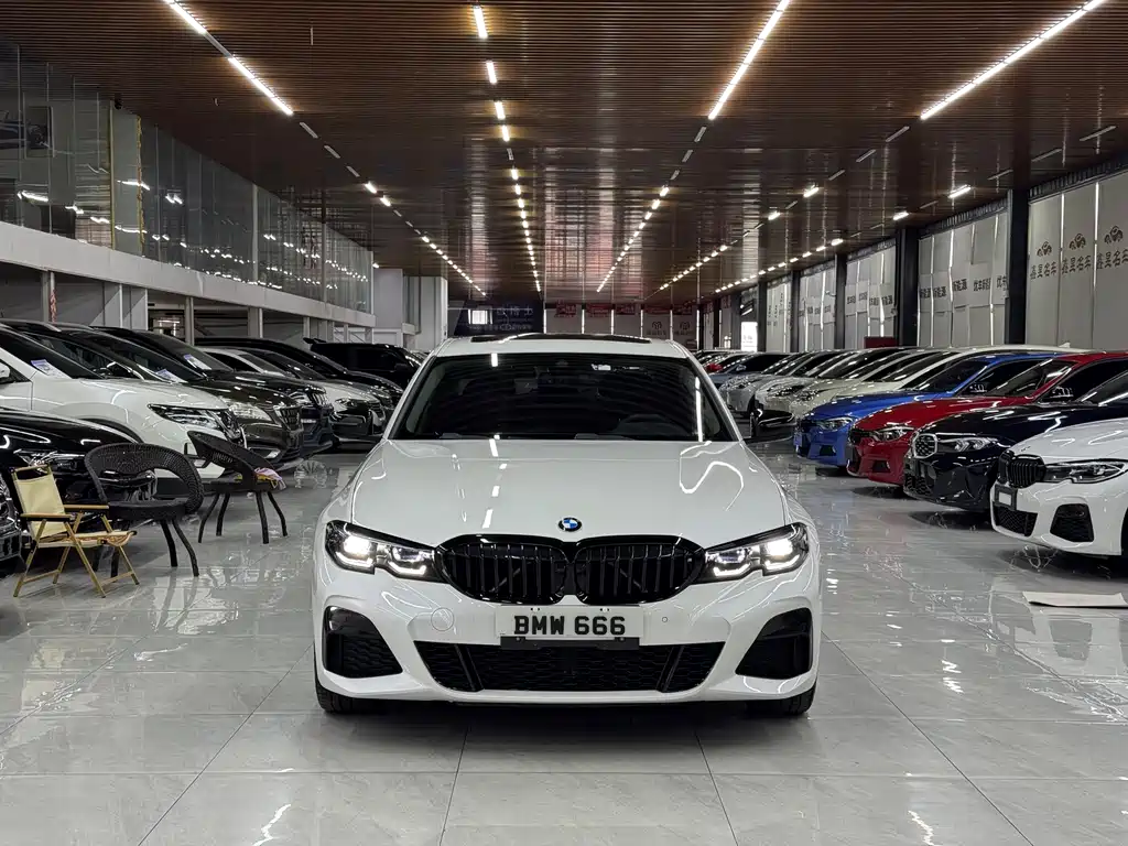 BMW 3 Series 3 2022 325i M Sport