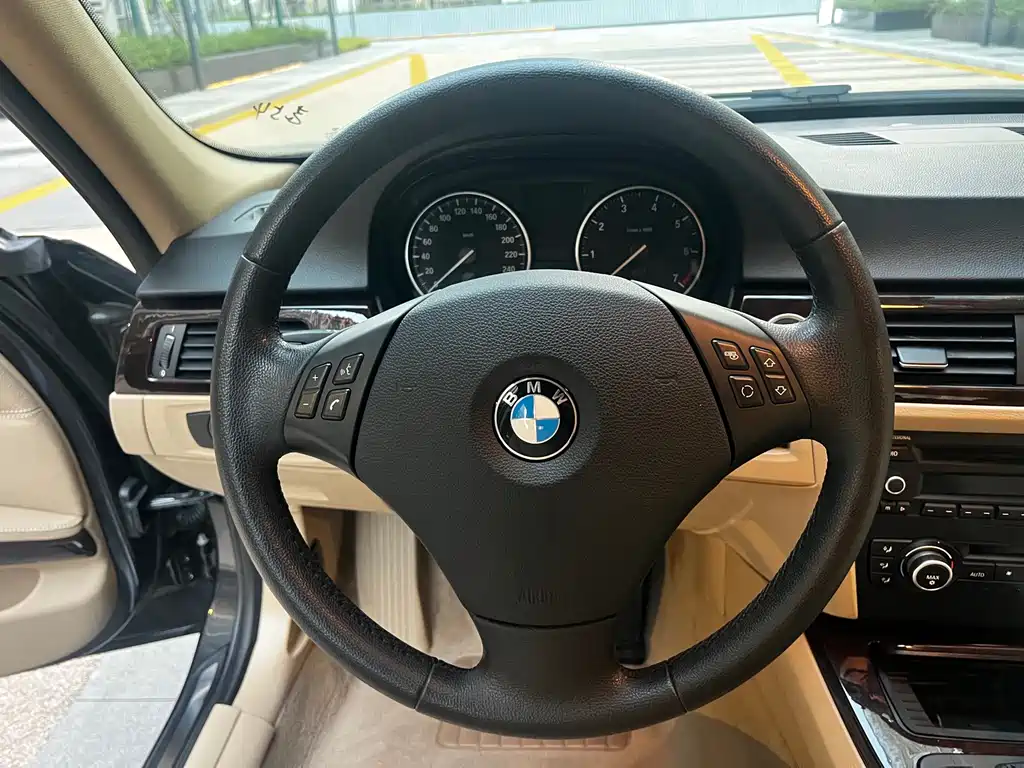 BMW 3 Series — миниатюра 23