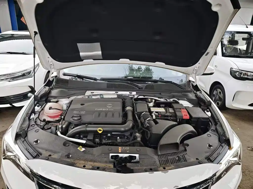 Buick Verano — миниатюра 20