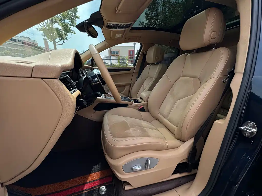 Porsche Macan — миниатюра 4