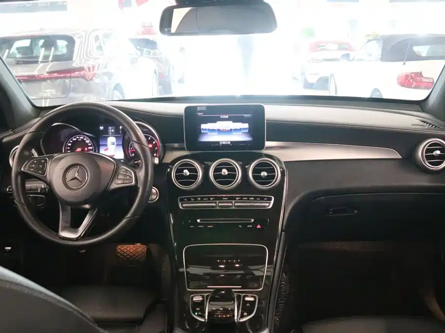 Mercedes-Benz GLC — миниатюра 5