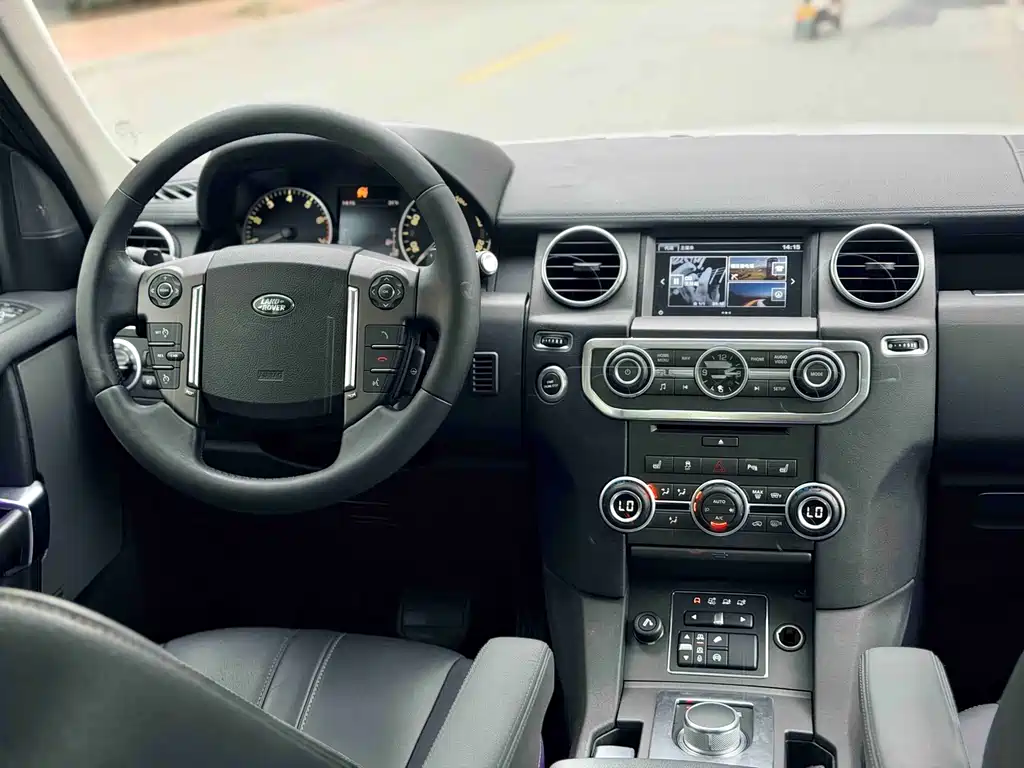 Land Rover Discovery — миниатюра 6