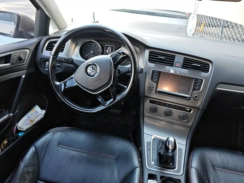 Volkswagen Golf — миниатюра 3