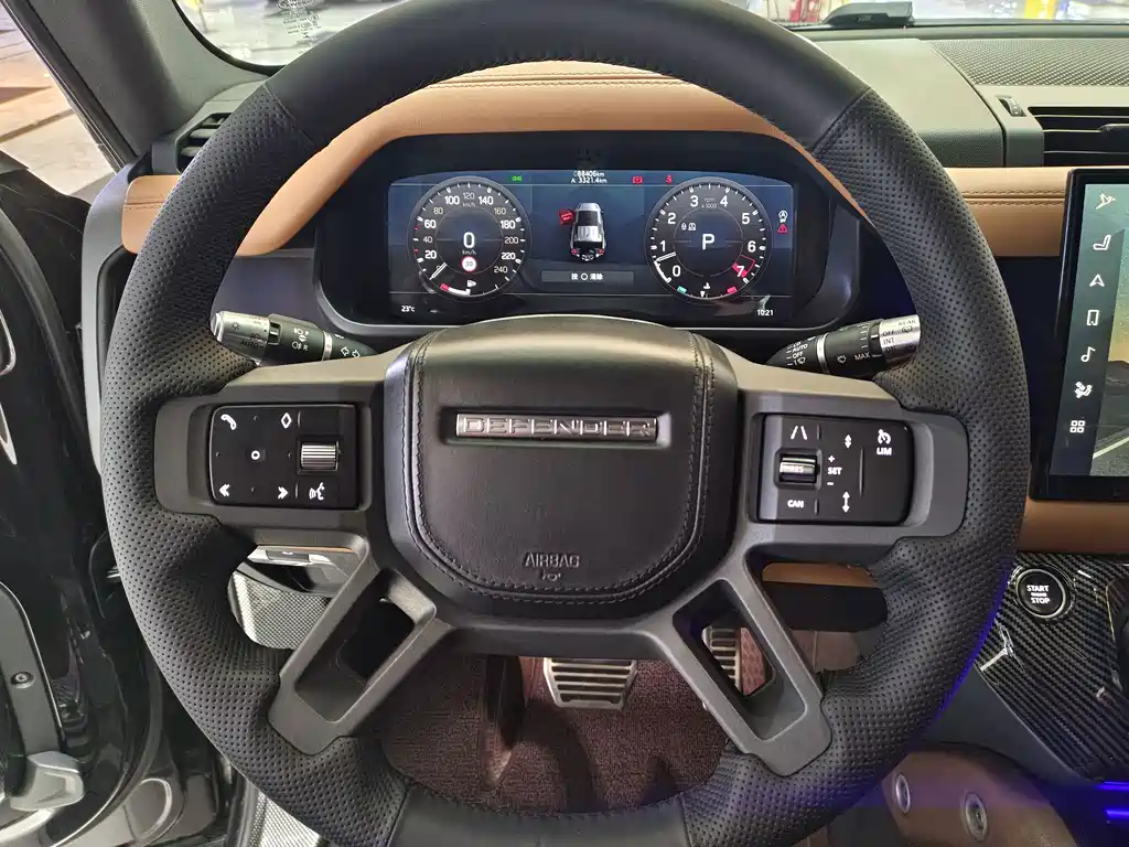 Land Rover Defender — миниатюра 8