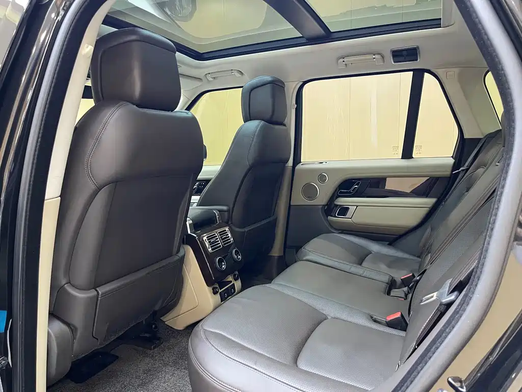 Land Rover Range Rover — миниатюра 12