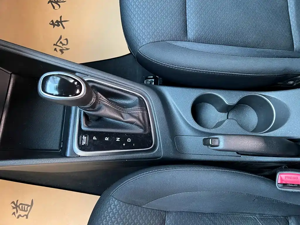 Hyundai Verna — миниатюра 12