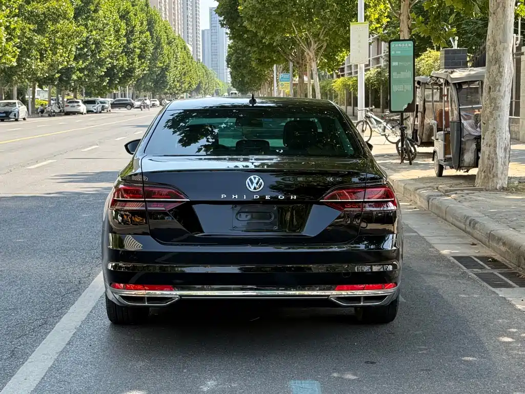 Volkswagen Phideon — миниатюра 8