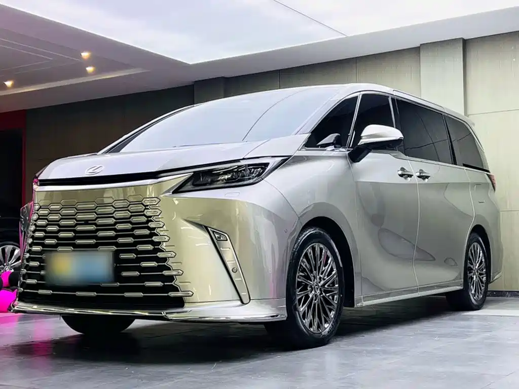 Lexus LM — миниатюра 3
