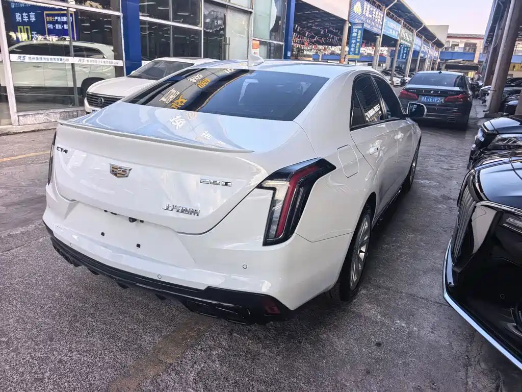 Cadillac CT4 — миниатюра 9