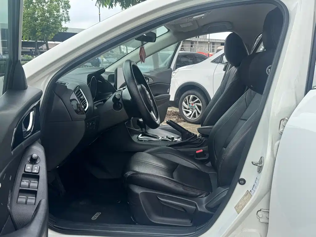 Mazda 3 Axela — миниатюра 13