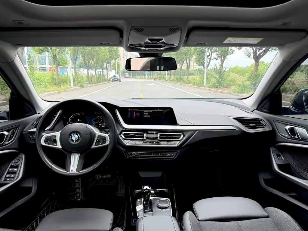 BMW 2 Series (Import) — миниатюра 8
