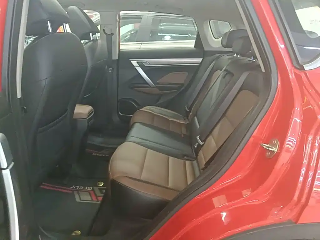 Geely Binyue — миниатюра 17