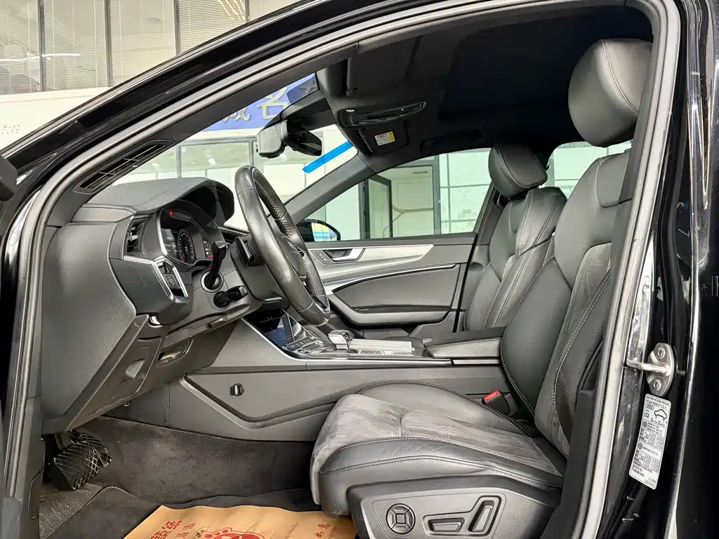 Audi A6L 2021 40 TFSI Luxury