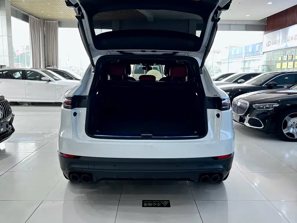 Porsche Cayenne Hybrid — миниатюра 24