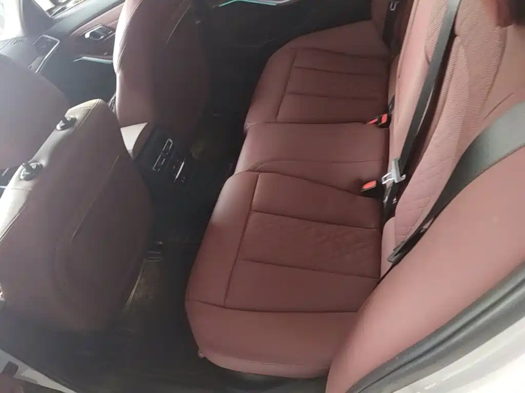 BMW 3 Series — миниатюра 17