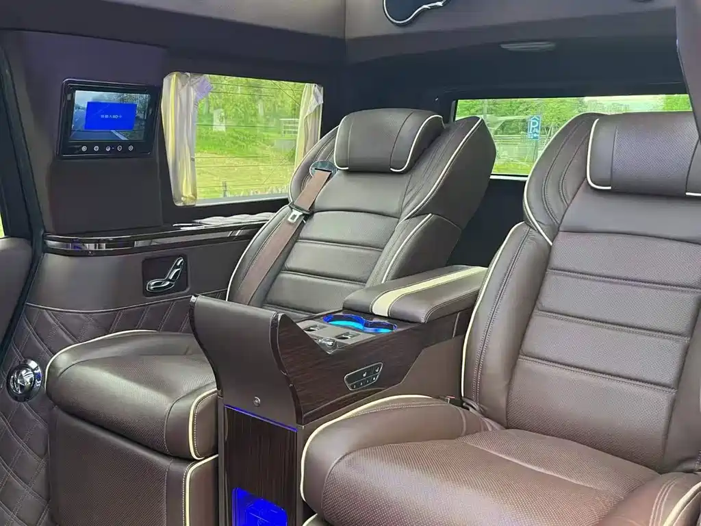 Lincoln Navigator — миниатюра 6