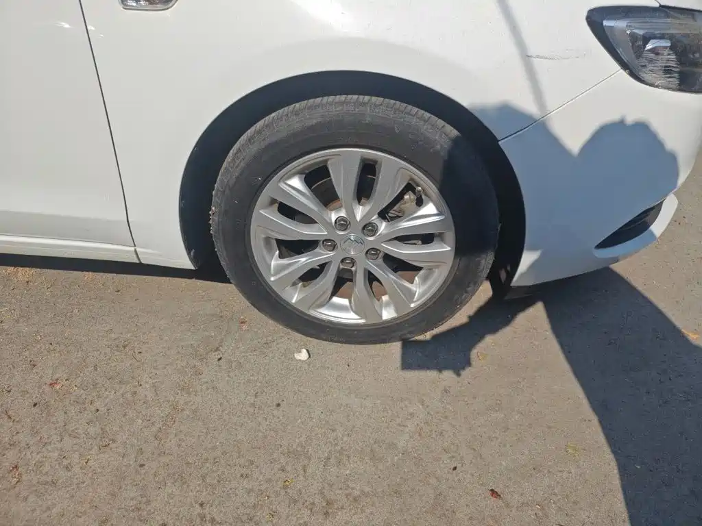 Buick Excelle — миниатюра 24