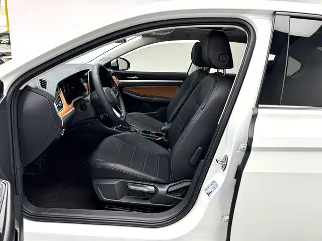 Volkswagen Bora — миниатюра 5