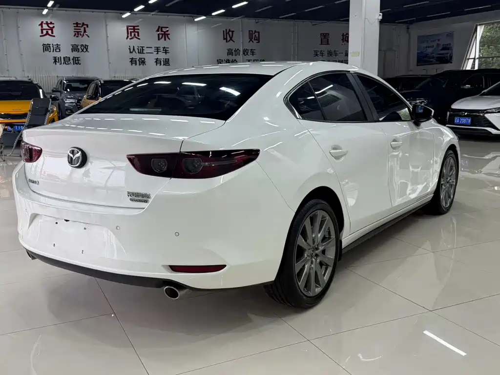 Mazda 3 Axela — миниатюра 6