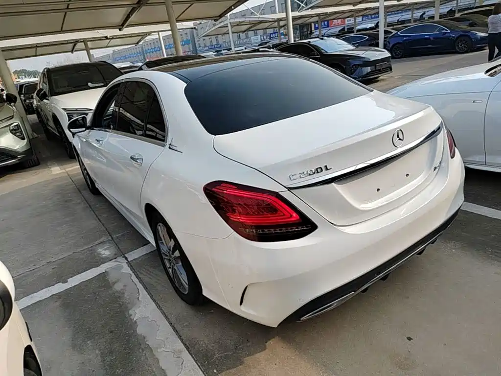 Mercedes-Benz C-Class — миниатюра 5