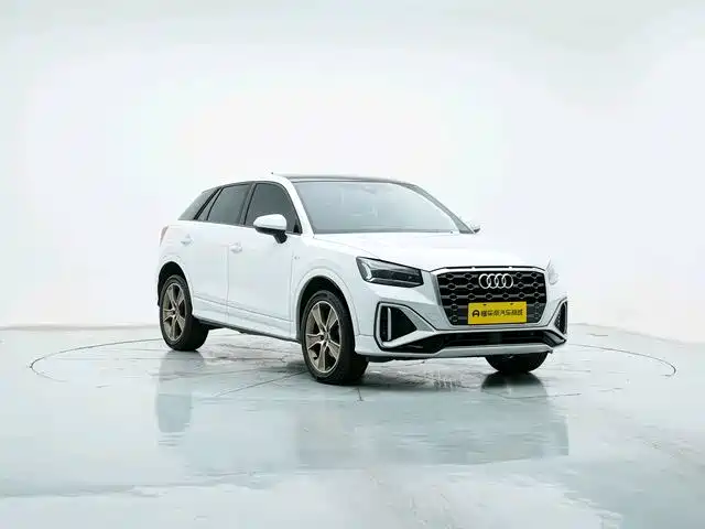 Audi Q2L — миниатюра 3