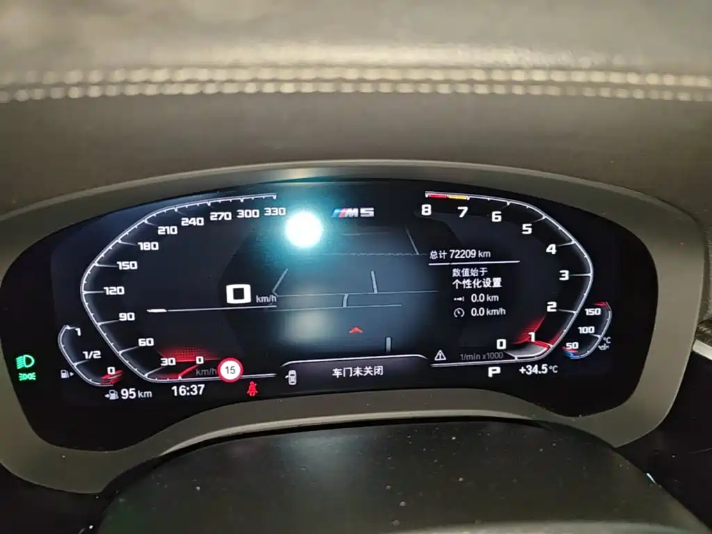 BMW 5 Series — миниатюра 12