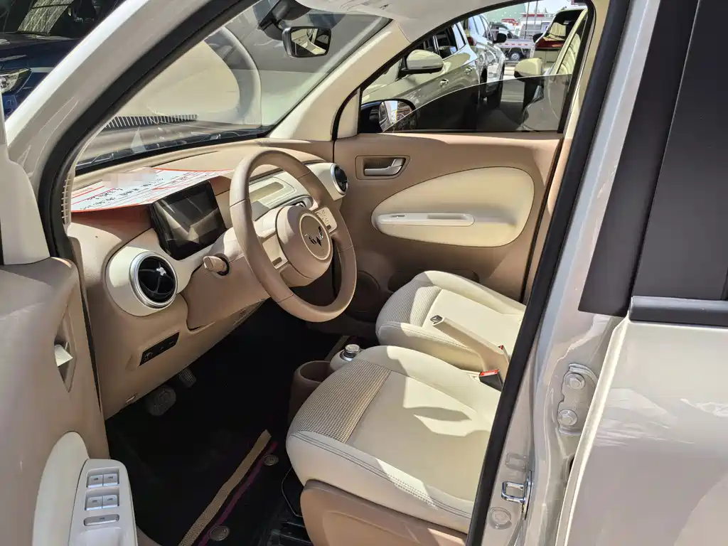 Wuling MINIEV — миниатюра 7