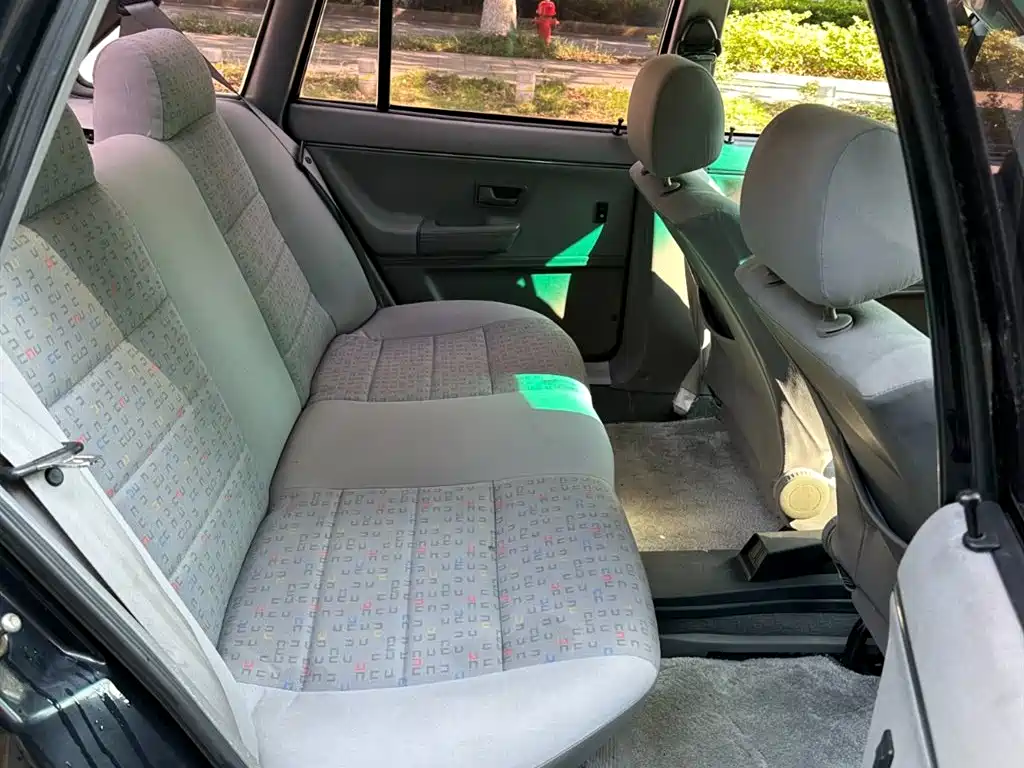 Volkswagen Santana 08 1.8 MT