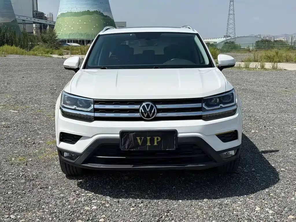 Volkswagen Tharu — миниатюра 2