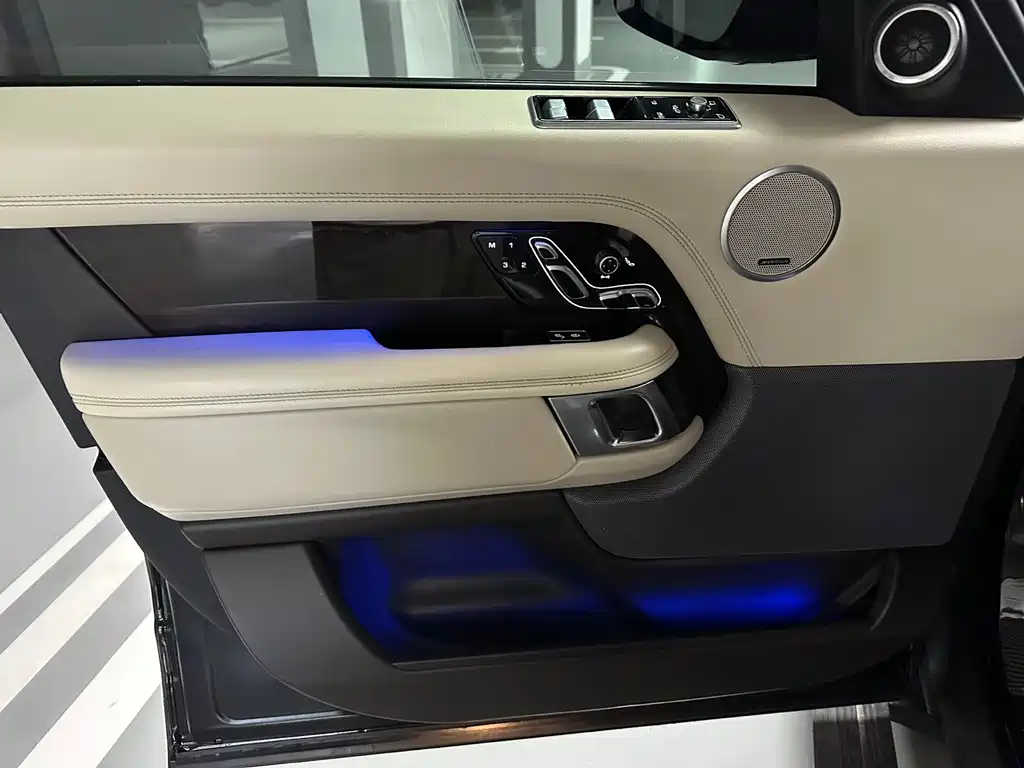 Land Rover Range Rover 2020 3.0 L6 Long Wheelbase