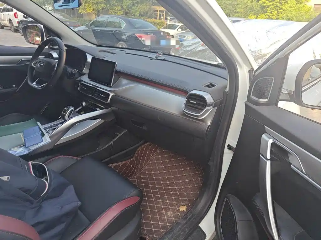 Geely Binyue — миниатюра 18
