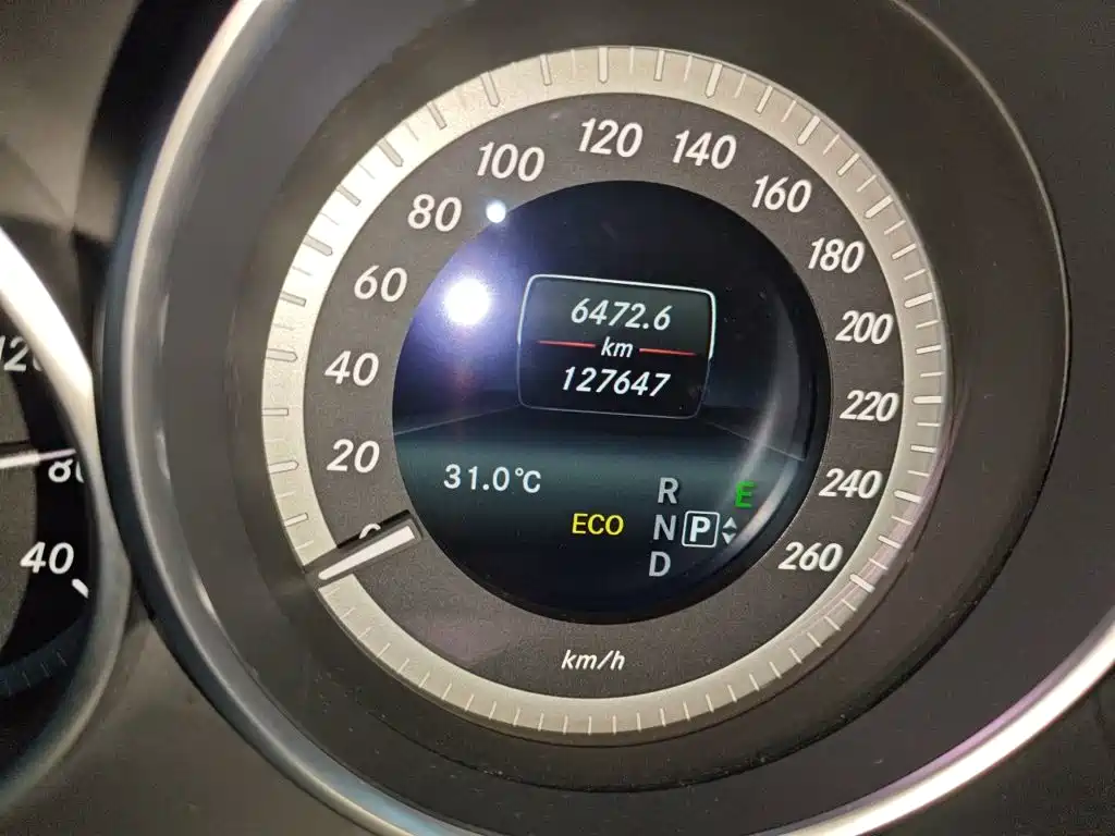 Mercedes-Benz E-Class — миниатюра 13